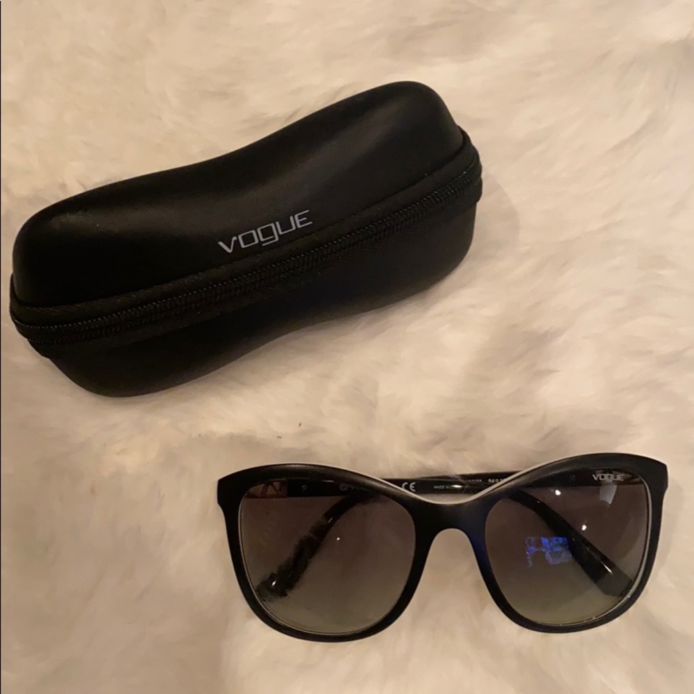 COPY - VOGUE SUNGLASSES